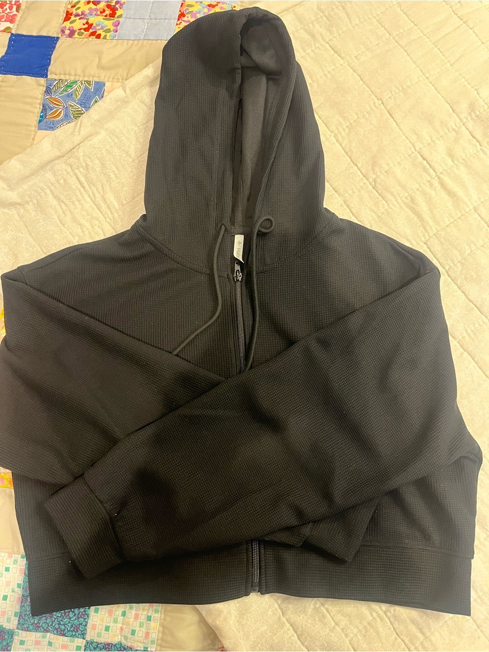 HALARA women’s black crop Zip Hoodie